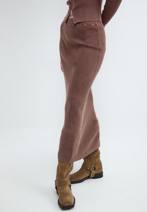 Balmohk Long knitted - Falda de tubo - brown out