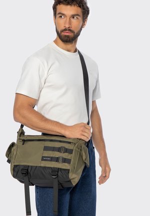 WITTCHEN MULTIFUNCTIONAL - Sac bandoulière - green