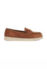 Unselected, tan