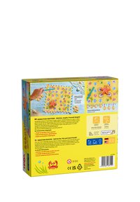 Kleurrijke doos voor het spel "Sebastian Seastar," met een heldergele achtergrond, illustraties van zeedieren en een accent van een zeester. Tekst in meerdere talen.
