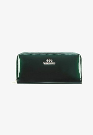 Portefeuille en cuir verni vert avec fermeture zippée, doté d'un accent logo argenté à l'avant et d'une finition lisse et brillante.