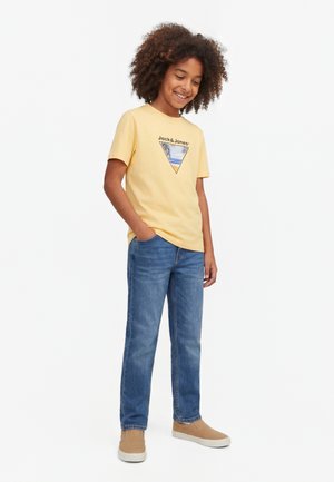 Jack & Jones Junior JJPERRY TEE CREW NECK - Marškinėliai su spaudiniu - sunlight
