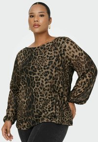 Blusa con stampa leopardo, maniche lunghe, vestibilità ampia, scollo a barca e tessuto texture nei toni del marrone e del nero.