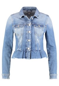 Ljusblå denimjacka med peplumslut, knappstängning, två bröstfickor och subtila slitna detaljer. Långa ärmar med manschetter.
