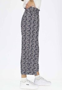 Seaside SANKT CLAUD  - Broek - navy flower