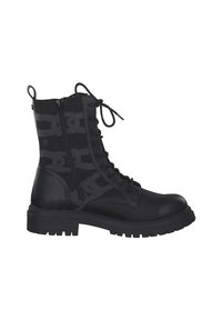 Czarne buty wojskowe z teksturowanym materiałem w geometryczny wzór, sznurowane z przodu i z boku z zamkiem błyskawicznym dla łatwego zakupu. Gruba gumowa podeszwa.