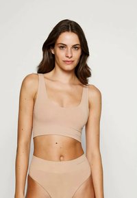 Organic Basics SMOOTH BRALETTE - Topp - hazelnut