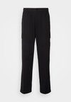 REGULAR STRAIGHT  - Cargobukse - black