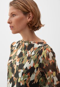 s.Oliver Longsleeve - guacamole