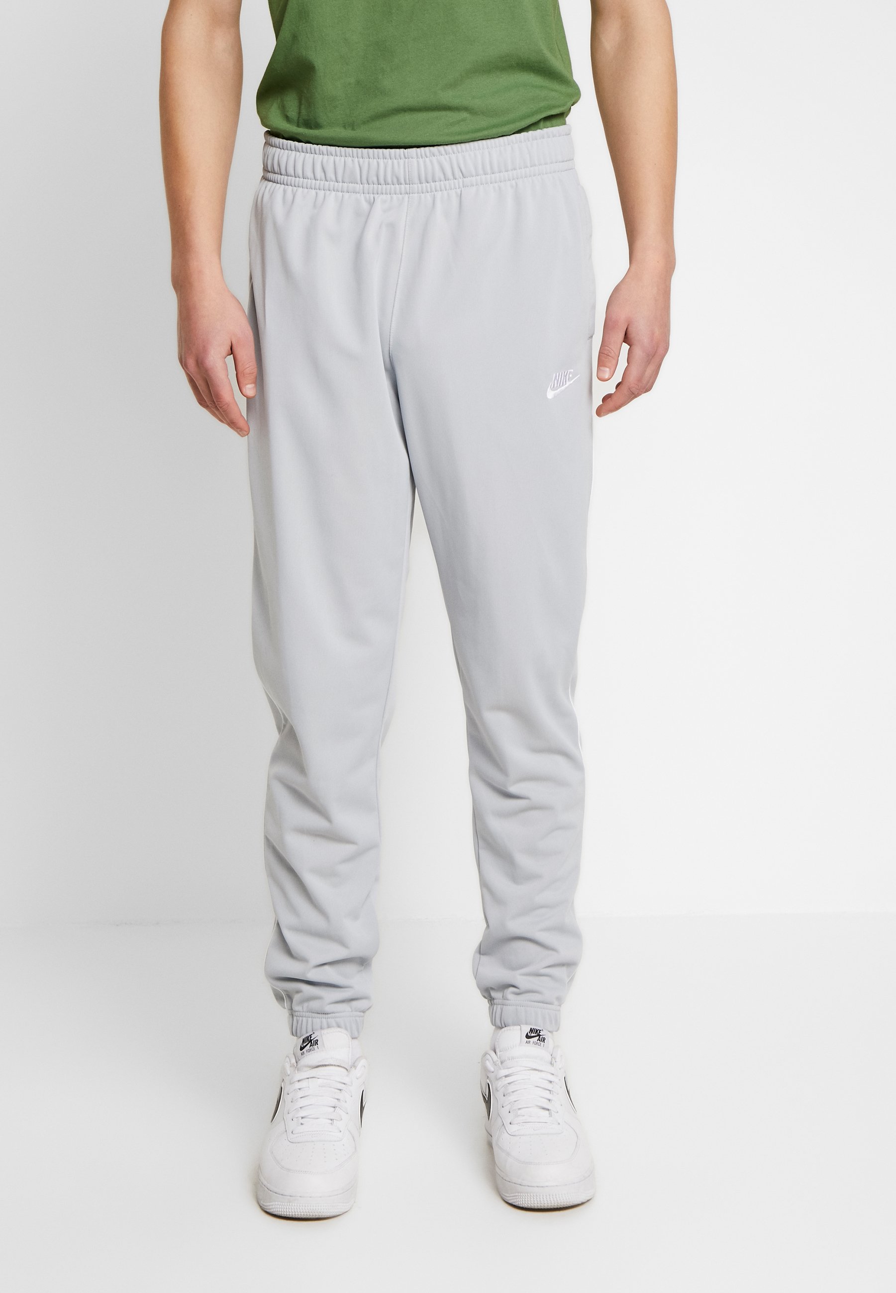 bas nike gris