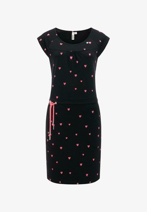 Sort kortærmet kjole med lyserødt hjerteprint, rund halsudskæring og lyserød snor ved taljen på venstre side.