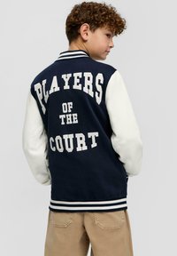 s.Oliver MIT PRINT- UND STICK-DETAILS - Bomberjacke - navy