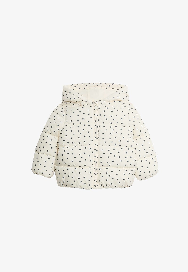 Hvid pufferjakke med sorte prikker, der har hætte og lynlås, med quiltede sektioner og en blød tekstur.