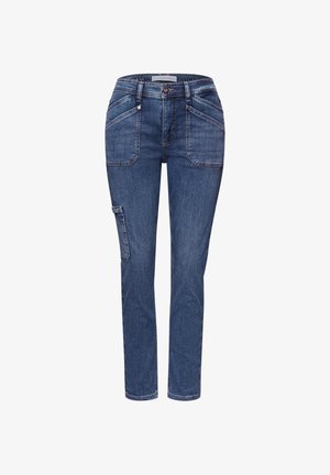 Blå slim-fit jeans med forlommer med lap, bæltestropper, knaplukning og en sidelomme med cargo på venstre ben.