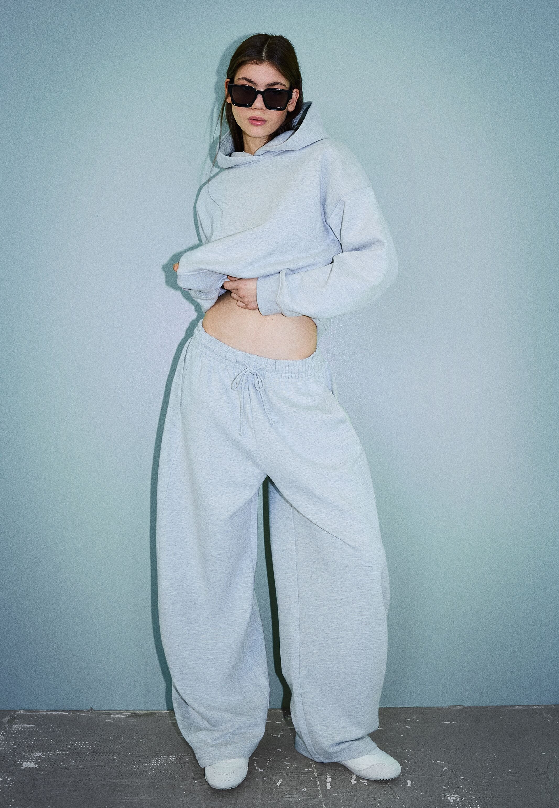 【BERSHKA】PLUSH BARREL ベルシュカ バギースウェット Bershka PLUSH BARREL - Tracksuit bottoms - light grey - Zalando