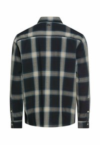 Koszula w niebiesko-beżową kratę z długim rękawem, kołnierzyk zapinany na guziki, wykonana z miękkiego materiału, z zaokrąglonym dołem i bocznymi rozcięciami dla swobody ruchów.