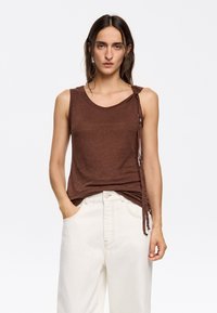 Bimba Y Lola Topp - marron oscuro