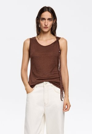 Top - marron oscuro