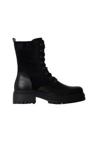 Botte de combat noire mi-mollet avec laçage avant, semelle épaisse et contrefort de talon en cuir lisse sur fond blanc.