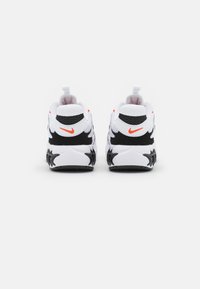 Nike Sportswear ZOOM AIR FIRE - Sapatilhas - white/team orange/reflective silver/black