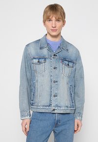 TRUCKER JACKET - Veste en jean - still water dx trucker