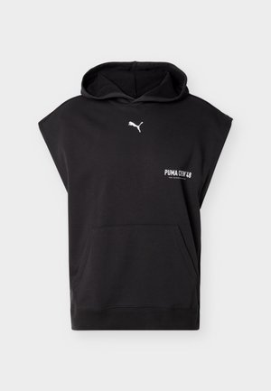 Zwarte mouwloze Puma-hoodie met een kangeroezak aan de voorkant en een wit logo met de tekst "PUMA CREW 48" op de borst.