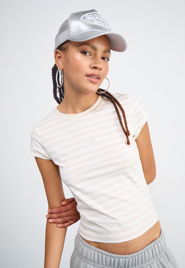 BABY TEE  - Print T-shirt2