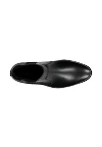 Scarpa nera in pelle slip-on con finitura liscia, punta arrotondata e dettagli di cucitura minimi. Presenta pannelli laterali elasticizzati per un facile indossamento.