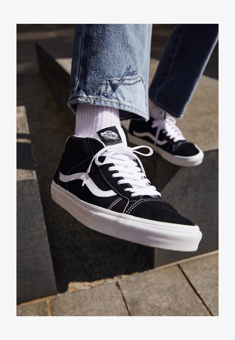 Vans basse alte Clearance