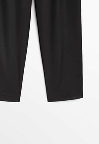 Massimo Dutti Spodnie materiałowe