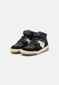Black high-top sneakers made of suede and synthetic materials, featuring a white and blue accent with velcro straps and a rubber sole.