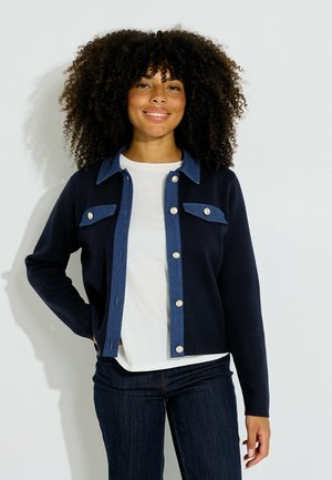 Grain de Malice, GILET DÉTAIL DENIM COL CHEMISE - Chaqueta fina - marine