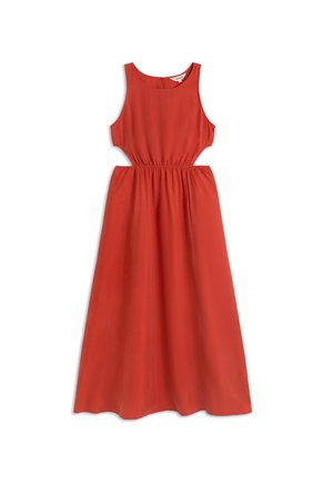 Robe midi rouge sans manches avec encolure ronde, taille élastique et côtés découpés, étalée à plat sur un fond blanc.