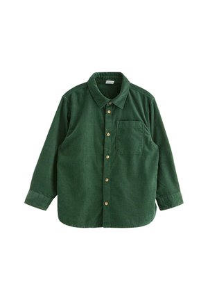 Camisa verde oscuro de manga larga con botones, cuello y un solo bolsillo en el pecho, sobre un fondo blanco.