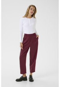 Kaffe MERLE SUITING - Pantalon classique - windsor wine