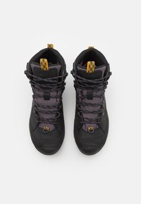 Keen REVEL IV MID POLAR  - Obuwie hikingowe
