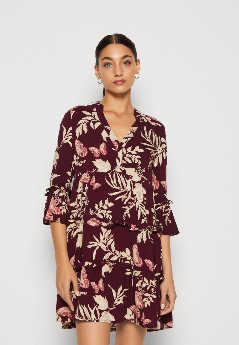 Vero Moda VMEASY 3/4 SHORT Freizeitkleid