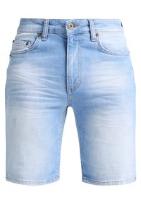 Vaaleansiniset farkkushortit, joissa on klassinen viiden taskun malli, kulutettu/pesty pinta, yksittäinen nappikiinnitys ja ommeltu helma.