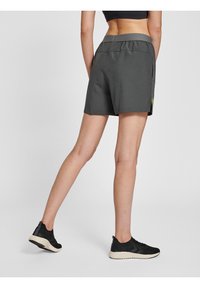 Hummel Urheilushortsit - grey