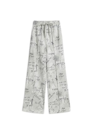 Helle graue, weite Hosen aus weichem Stoff, die über das gesamte Kleidungsstück verstreute schwarze Texte und grafische Muster aufweisen, mit einem elastischen Bund und Kordelzug.
