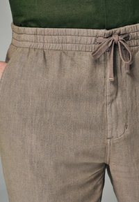 Next SLIM FIT LINEN ELASTICATED DRAWSTRING - Broek - brown