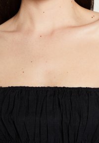 Abercrombie & Fitch Top - black