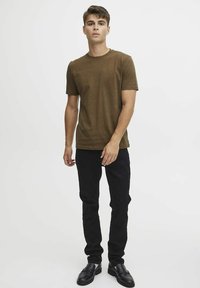 Casual Friday CFTHOR - T-shirts basic - braun