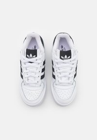 adidas Originals FORUM BOLD STRIPES - Baskets basses - footwear white/core black
