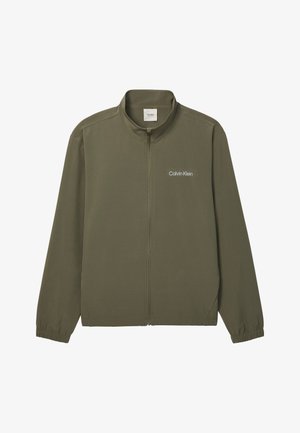 Chaqueta con cremallera en verde oliva, con cuello alto, puños elásticos y el logo blanco de "Calvin Klein" en el lado izquierdo del pecho.