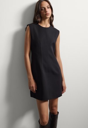 Stefanel CREW-NECK SLIM-FIT DRESS. - Vestito casual - black
