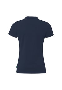 Marineblauwe poloshirt met korte mouwen, geribbelde kraag en geen zichtbare logo's of patronen. Glad textuur met een getailleerd ontwerp.