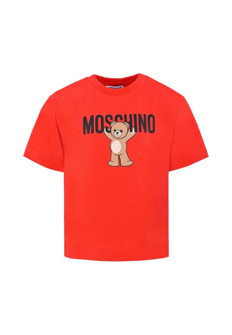 Czerwona bawełniana koszulka z nadrukiem niedźwiedzia i tekstem "MOSCHINO" w kolorze czarnym. Krótkie rękawy i okrągły dekolt.