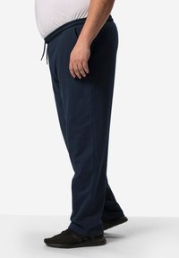 Men Plus ELASTIKBUND - Jogginghose - navy blue