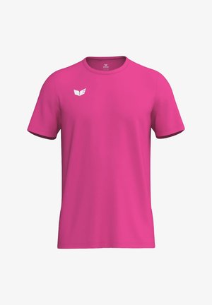 T-shirt de sport rose vif à manches courtes avec col rond et petit logo blanc sur la partie supérieure gauche de la poitrine.